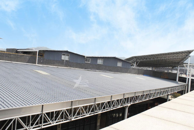 鋼結構+太原合成樹脂瓦屋面建筑體系在中國得到廣泛應用